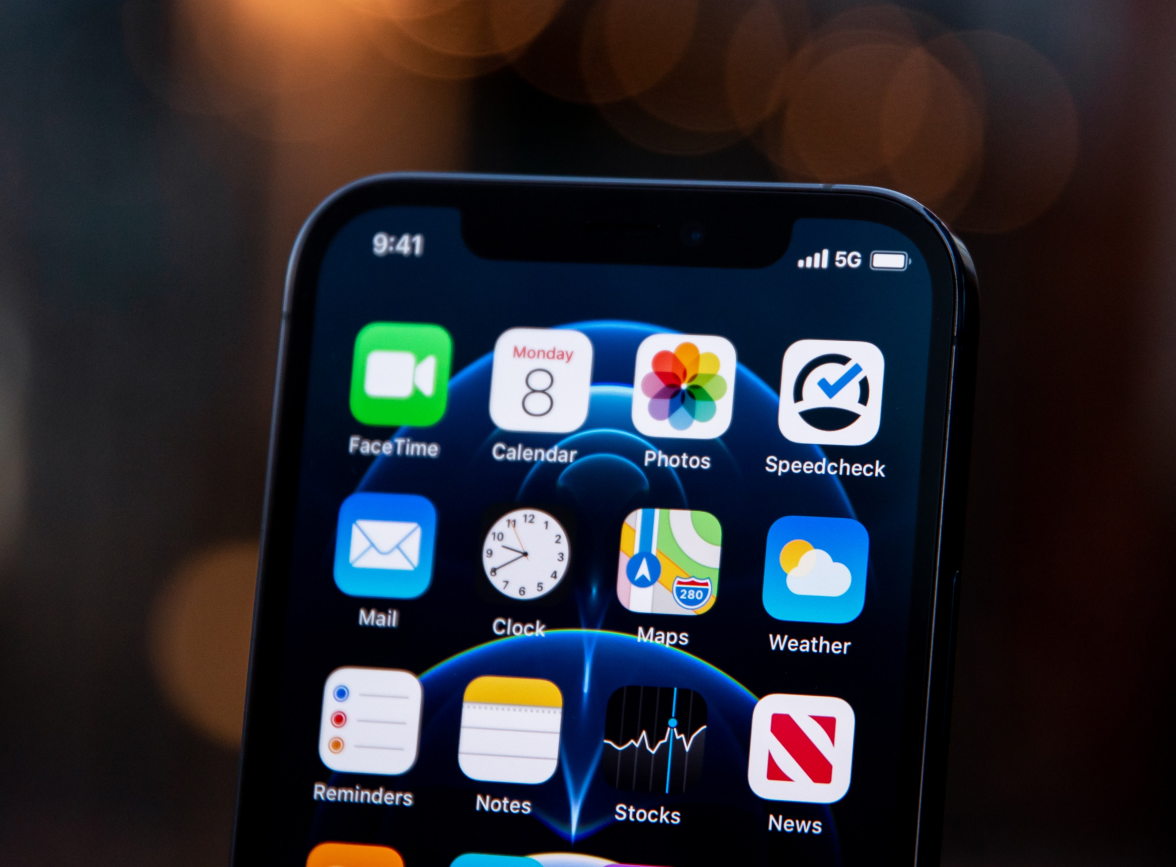 林口苹果手机维修分享为什么 iPhone 12 在冬季会自动关机 